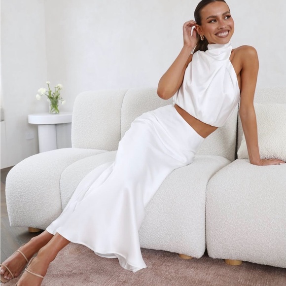 Billy J Dresses & Skirts - Billy J Estber White Halter Top and Skirt Set